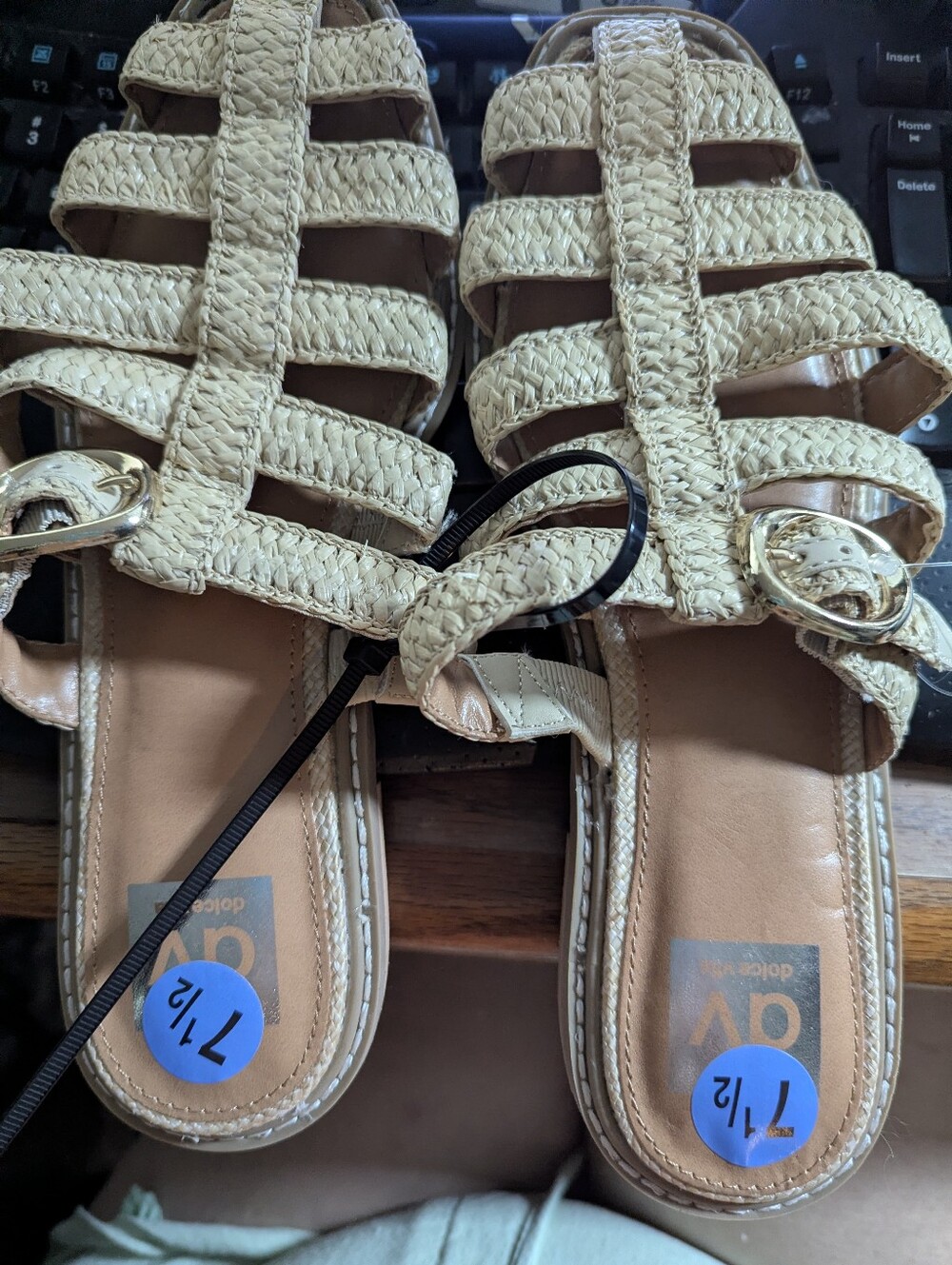 NWOT Dolce Vita DV Fypna Raffia Fisherman Mules Nat Woven Strappy Sandals Sz 7.5